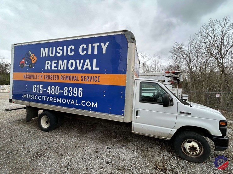 2017-ford-e450-image-6