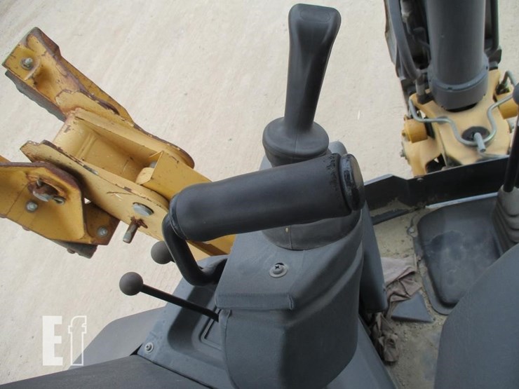 2013-deere-310sk-image-13