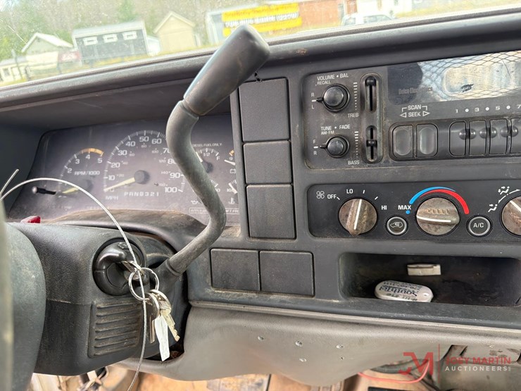 1997-chevrolet-3500-image-26