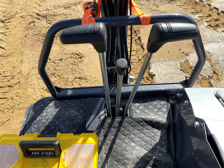 #1032-•-new-ats-me18-mini-excavator-image-15