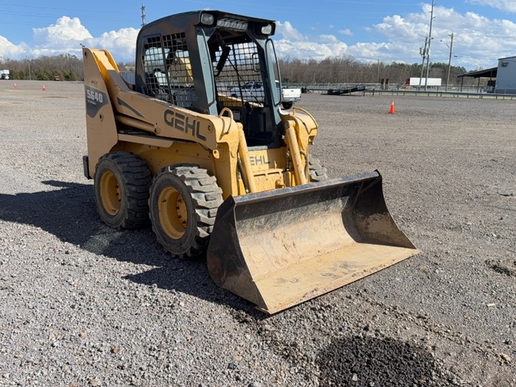 gehl-5640-image-3