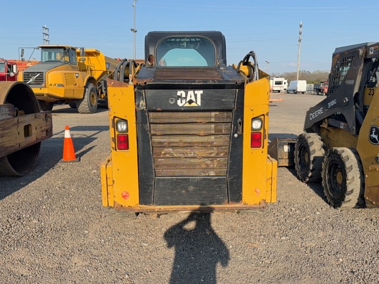 caterpillar-246d-image-8