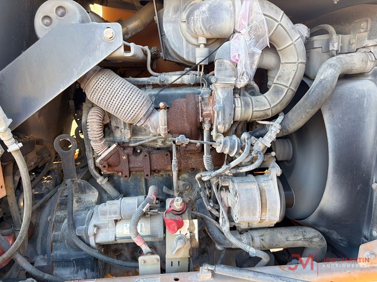 2019-case-586h-image-14