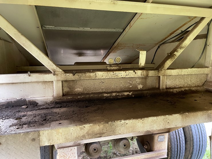 #4009-•-1999-lang-fab-belly-dump-spreader-(az-title)-image-7