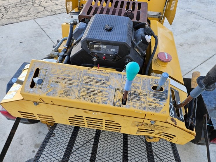 2007-vermeer-v2050-image-25