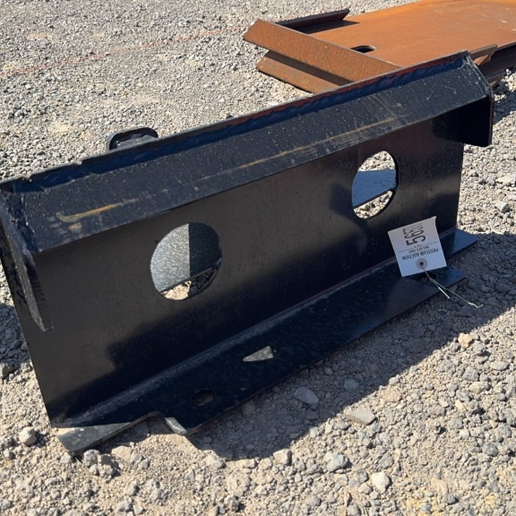 #1031 • DINGO TRAILER MOVER