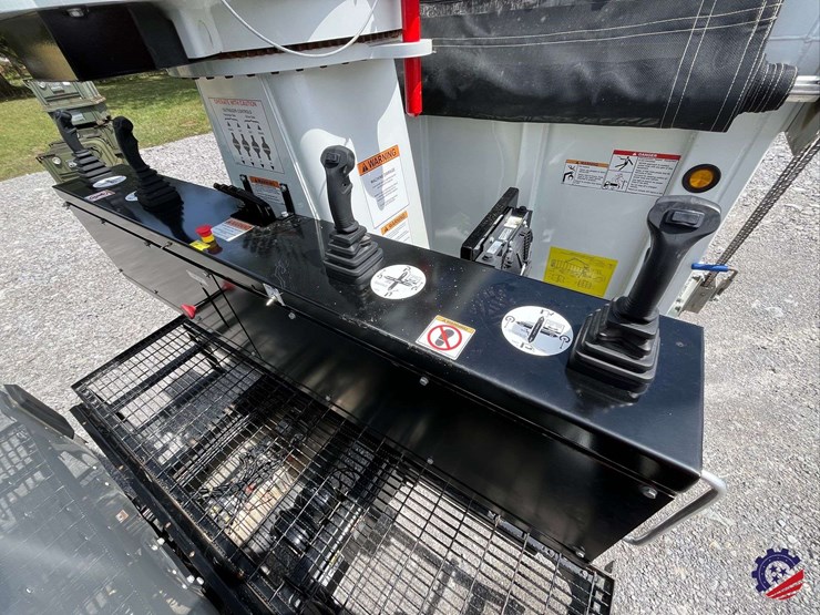 2025-kenworth-t380-image-36