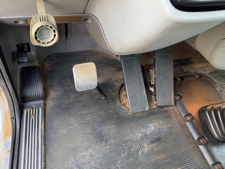 2007-peterbilt-357-image-21