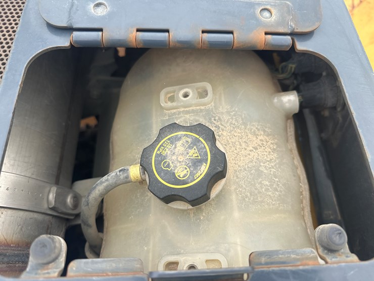 deere-550k-lgp-image-54