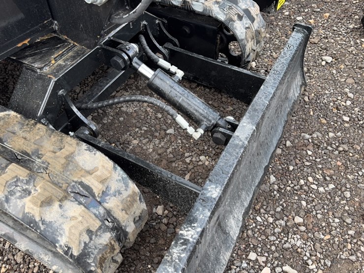 cfg-industry-h12r-image-7