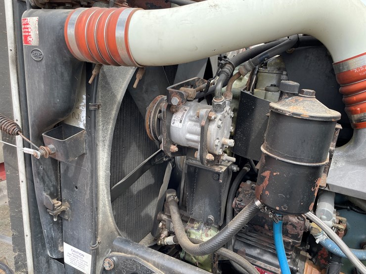 1998-peterbilt-378-image-45