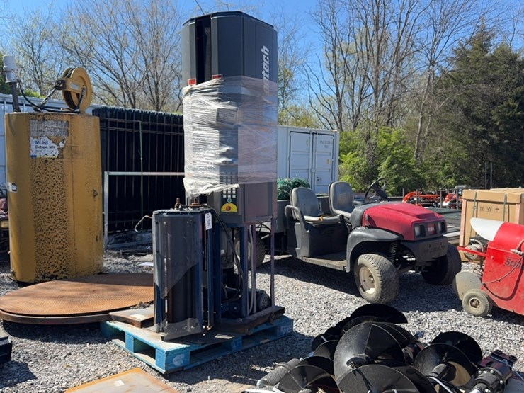 #6011-•-lantech-pallet-wrapper-image-1