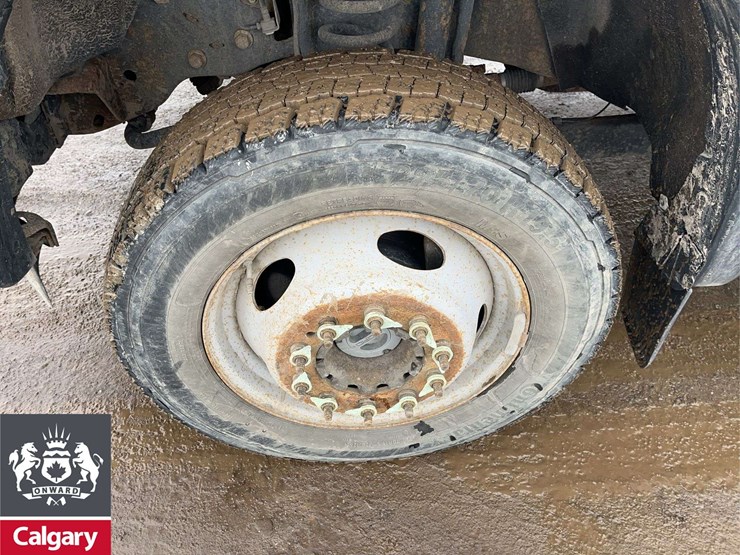 2015-ford-f550-image-9