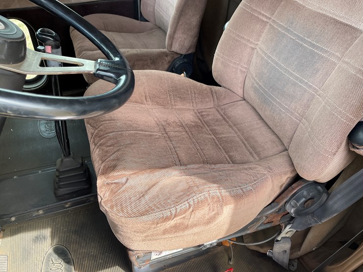 1998-peterbilt-378-image-62