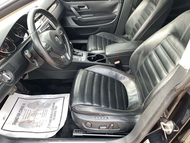 2014-volkswagen-cc-executive-4-door-sedan-(137,439-miles)-image-10