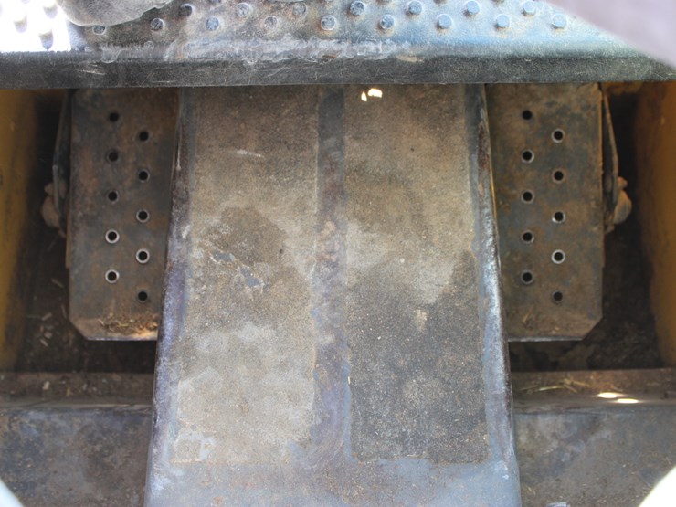 new-holland-ls190-image-53