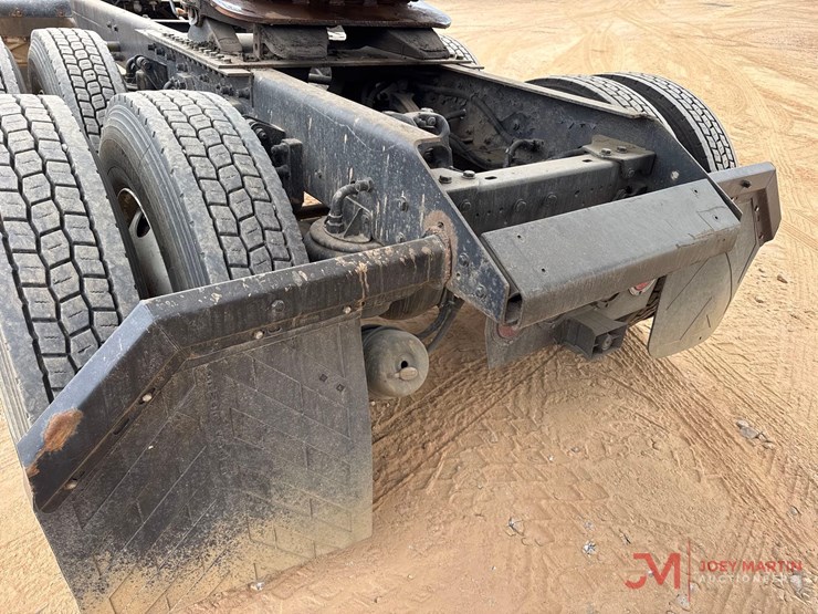 kenworth-w900-image-16