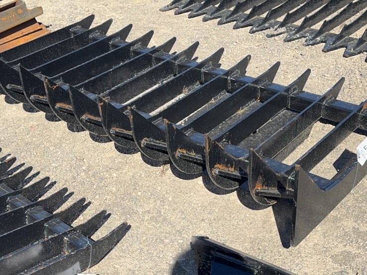 #1024-•-70"-skid-steer-root-rake-image-4