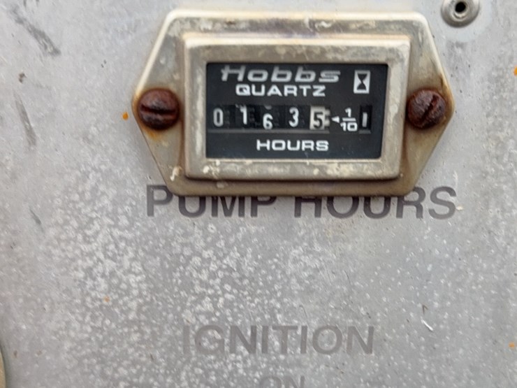 #2098-•-mayco-st45-towable-concrete-pump-image-6