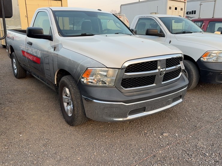 2014-dodge-1500-image-3