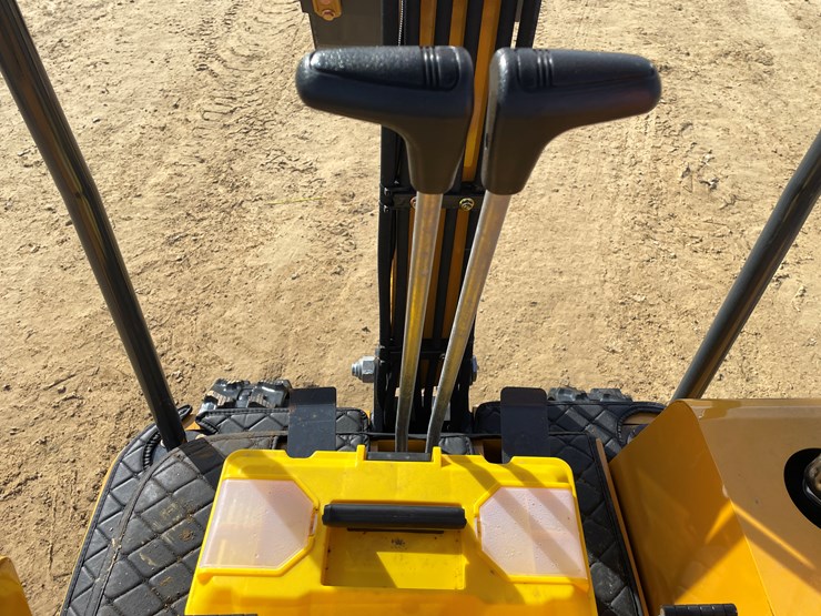 #1036-•-new-ats-rt15r-mini-excavator-image-12