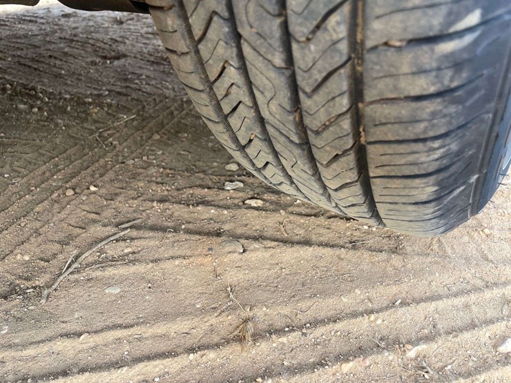 2019-nissan-versa-sv-4-door-sedan-(114,431-miles)-image-20