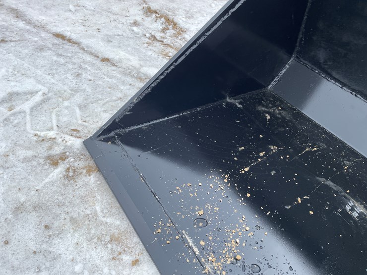 #2042-•-skid-steer-mount-66"-bucket-with-blade-image-8