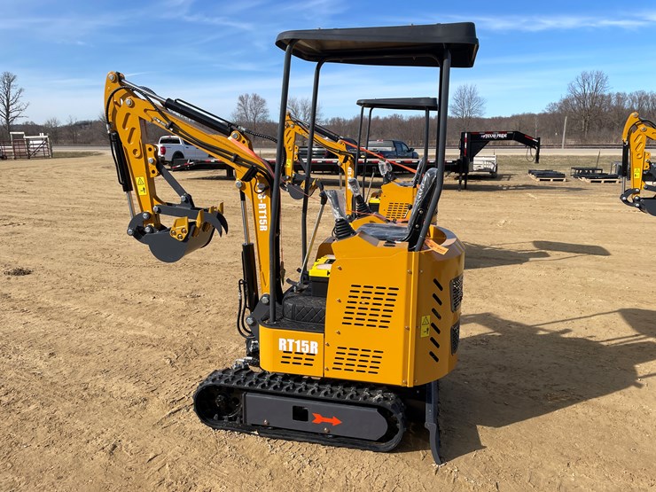 #1037-•-new-ats-rt15r-mini-excavator-image-8