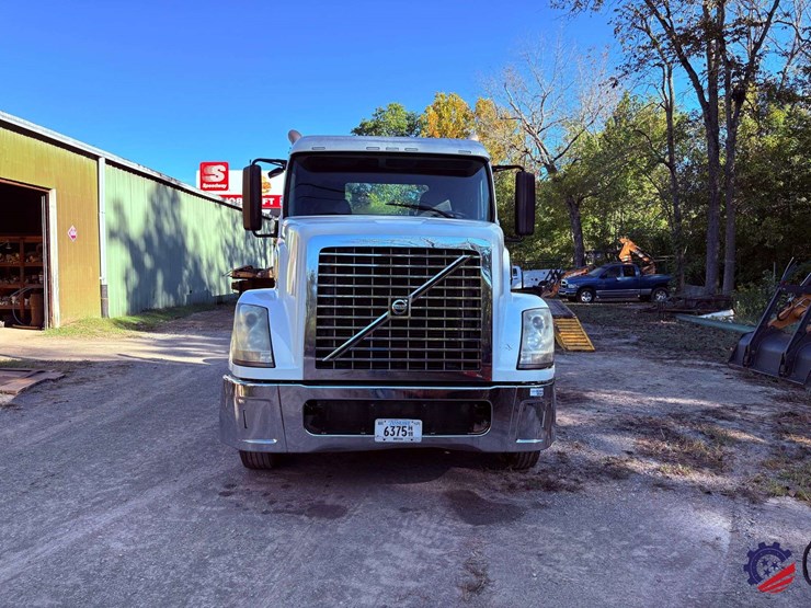 2008-volvo-vt-t/a-truck-tractor-image-10