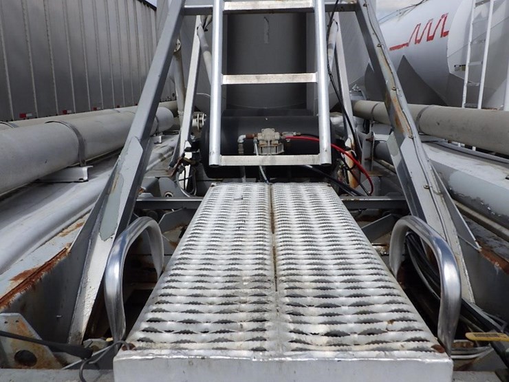 1998-fruehauf-tank-image-10