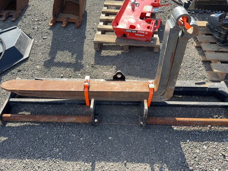 #2009-•-48"-loader-pallet-forks-image-1