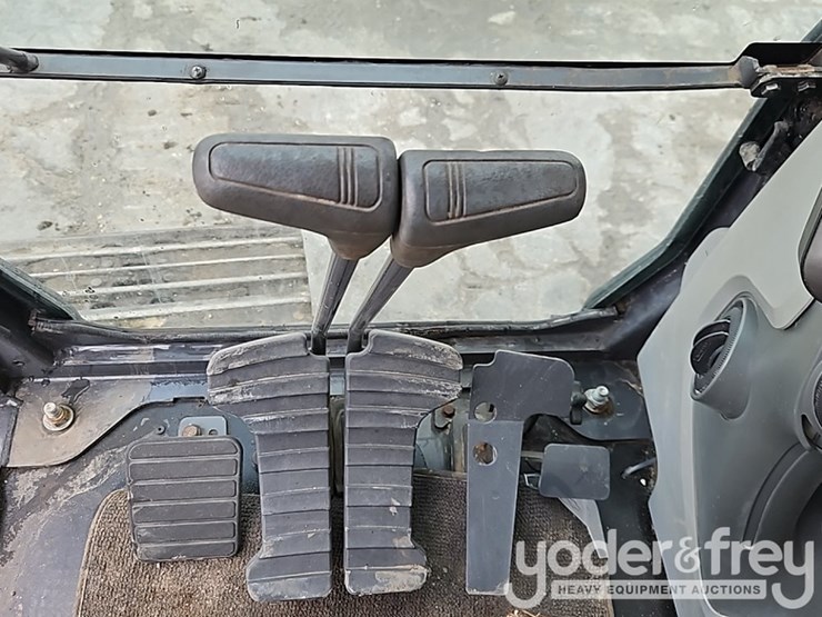 2022-doosan-dx225-lc-image-42