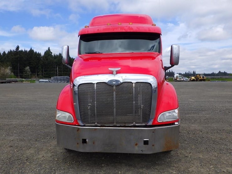 2006-peterbilt-387-image-2