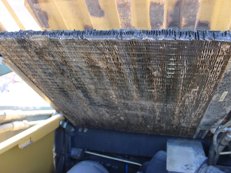 new-holland-ls190-image-31