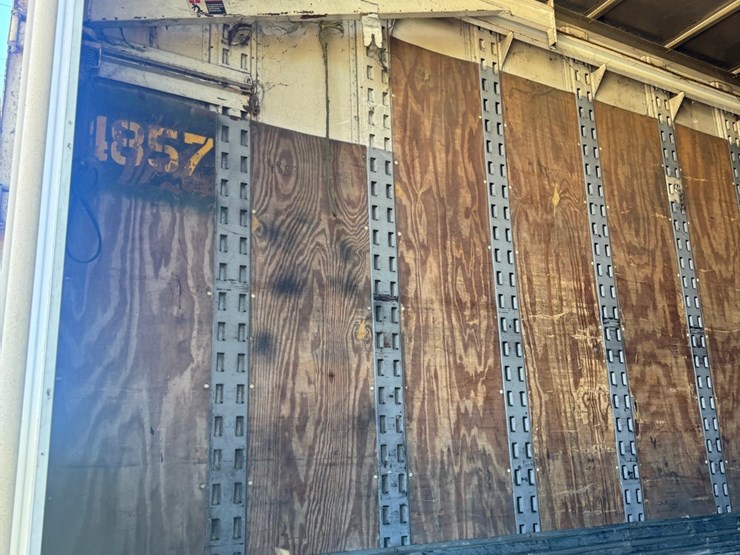 great-dane-53ft-image-12