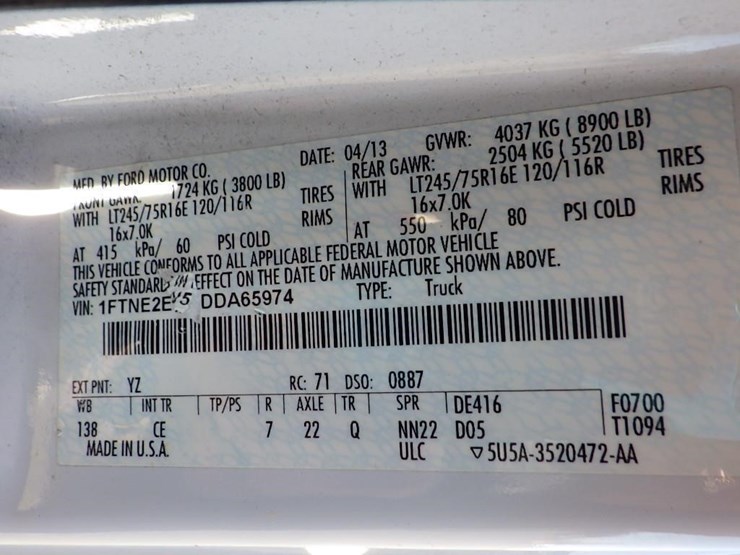 2013-ford-cargo-image-35