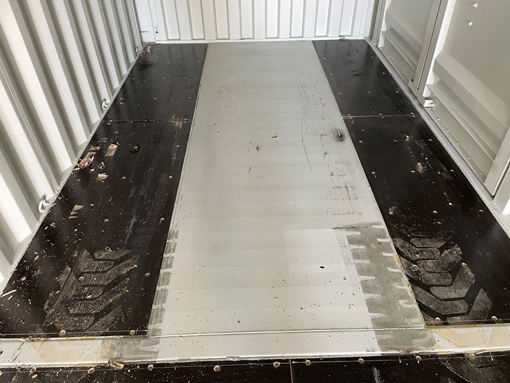 #111-•-40'-high-cube-multi-door-shipping-container-image-18