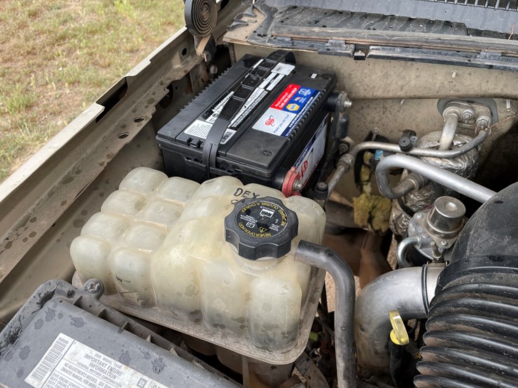 #4006-•-2005-chevy-crew-cab-truck-(az-title)-image-38