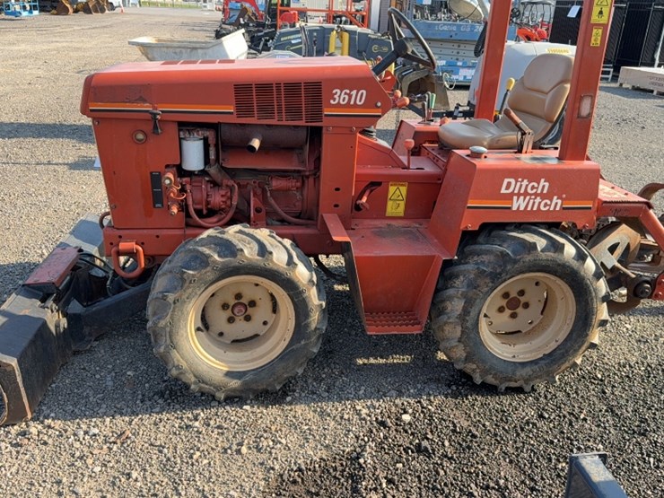 ditch-witch-3610-image-12