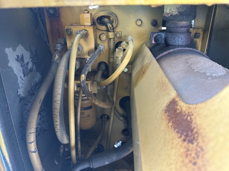 caterpillar-307-image-53