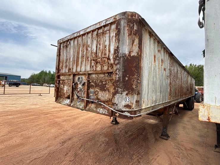 1977-trailmobile-hopper-image-2