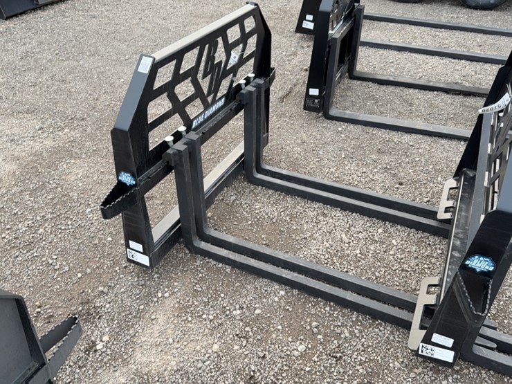 #2024-•-blue-diamond-48"-skid-steer-block-pallet-forks-image-1