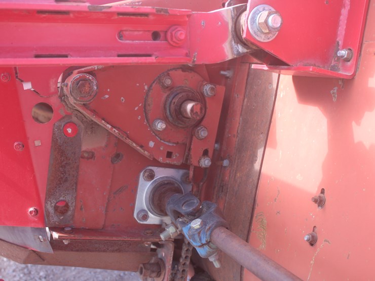 hesston-1170-image-36