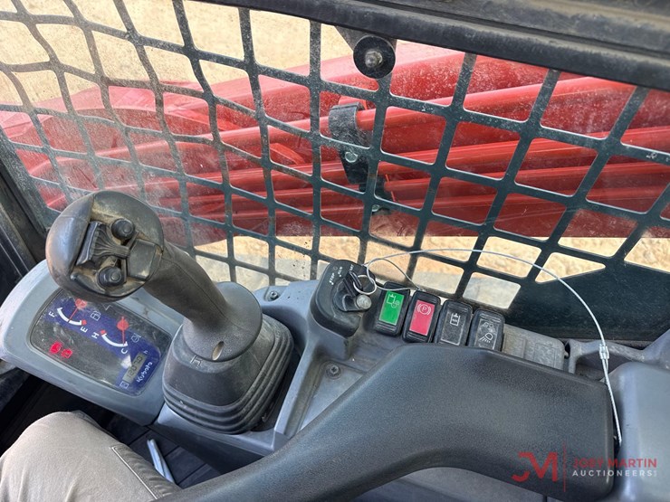 2021-kubota-svl75-2-image-16