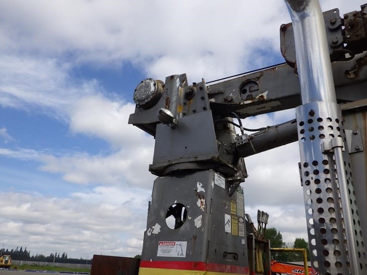 1984-ford-9000-image-20