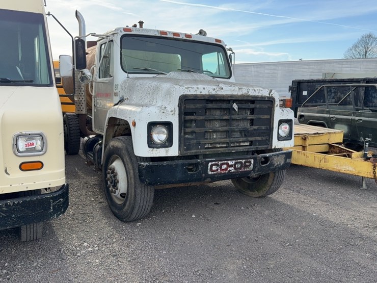 1985-international-s1900-image-3