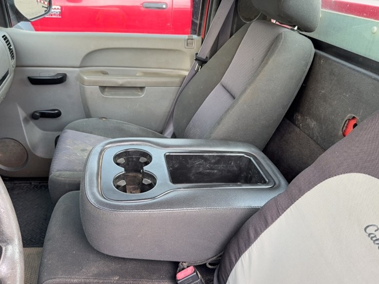 2011-chevrolet-2500-image-20