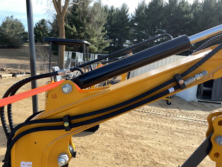 #1036-•-new-ats-rt15r-mini-excavator-image-21