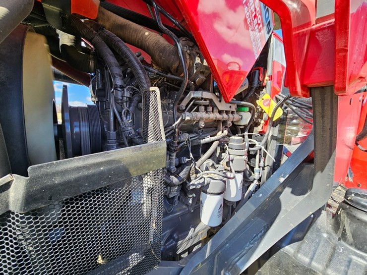 massey-ferguson-4710-image-18