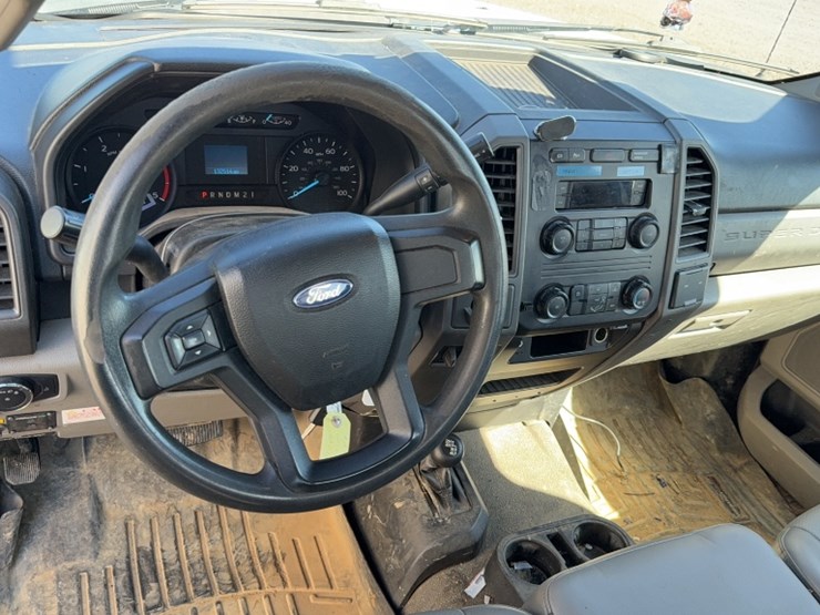 2018-ford-f550-image-19